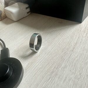 Oura ring gen 3 heritage size 12 - silver
